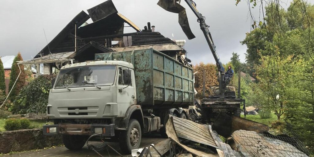 Вывоз мусора после пожара с утилизацией в Люберцах в октябре