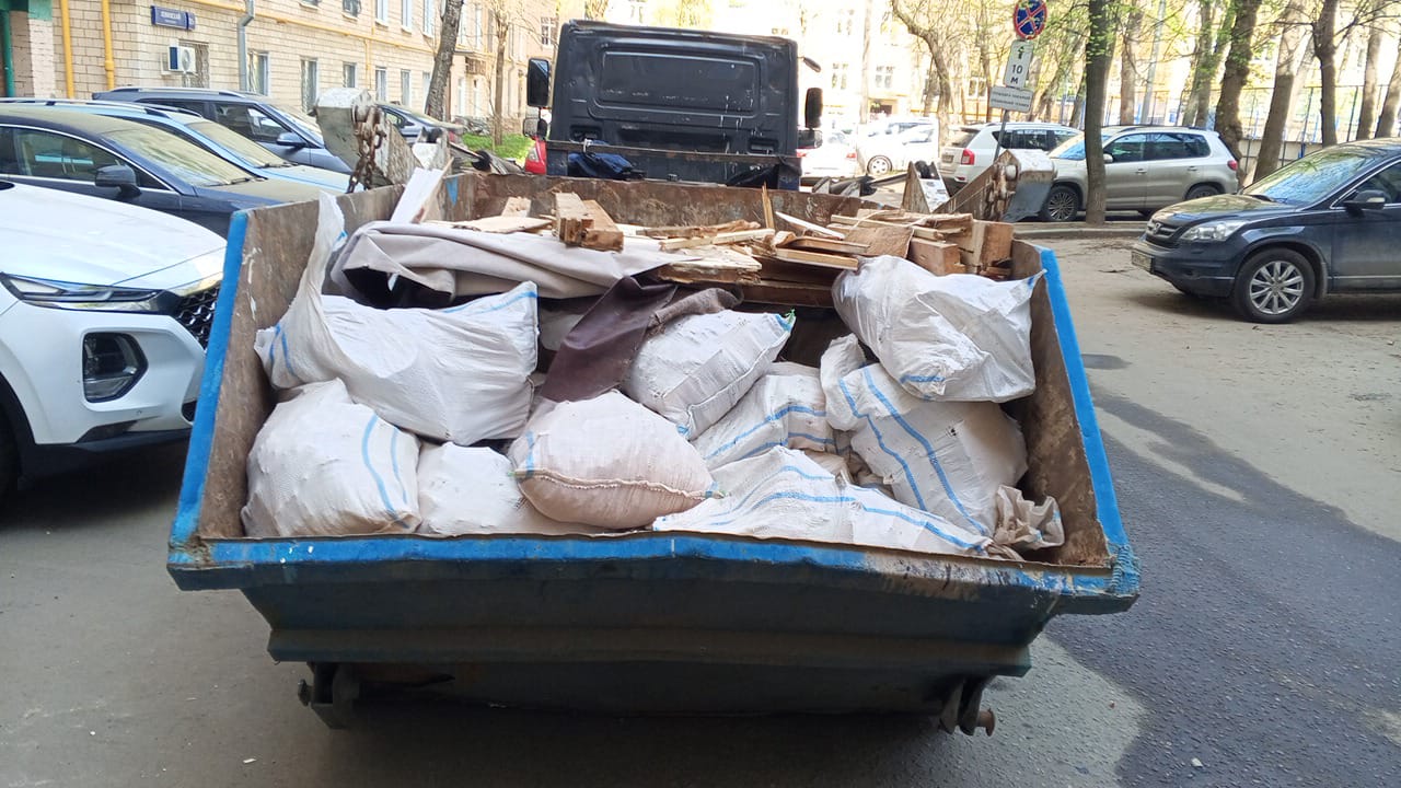 Вывоз мусора из магазина в Люберцах в октябре