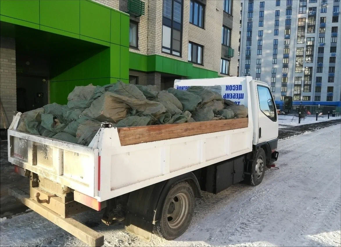 Вывоз мусора грузовым фургоном 3 тонны в Люберцах — цена от 1420 руб., ПроМусор