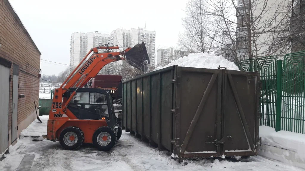 Вывоз снега контейнерами в Люберцах — цена от 3367 руб., заказать контейнер для снега в ПроМусор